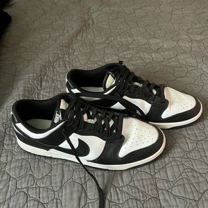 Nike Mens Dunk “Panda”